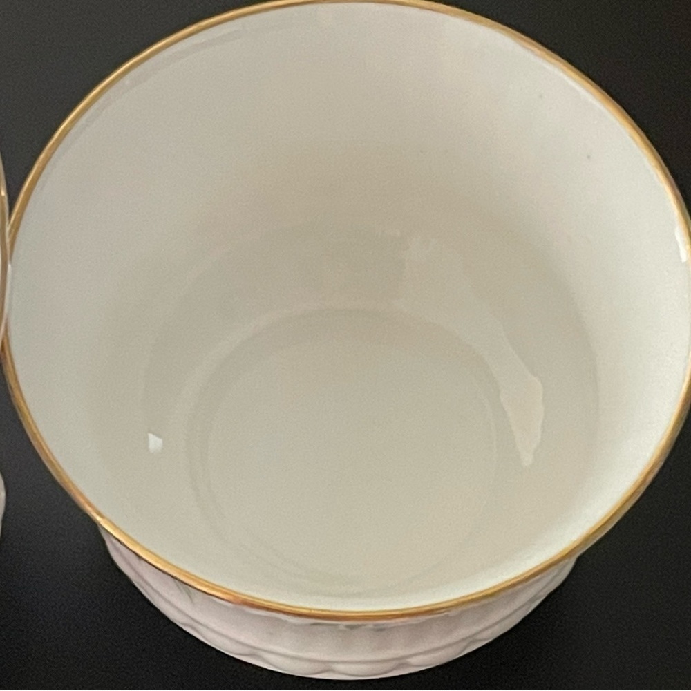 Elizabethan 3280 Vintage Footed Mini Creamer and Sugar and Mini Open Sugar Bowl - Picture 9 of 9
